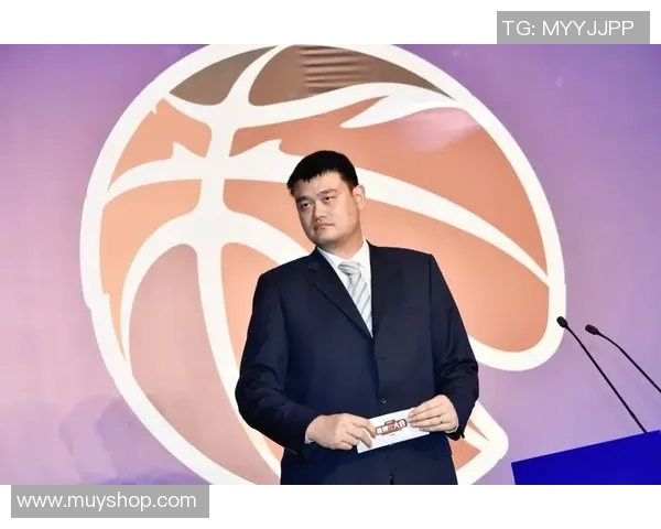 姚明亲自示范美式安检流程引发热议安全与便利的完美结合