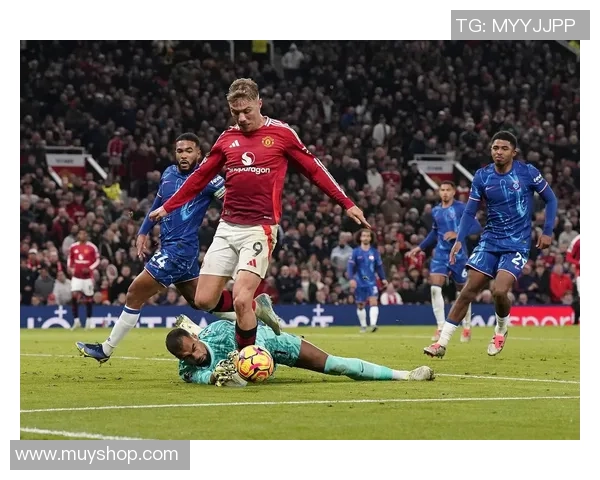 中超精彩对决切尔西与曼联握手言和神扑瞬间引发全场热议 中超精彩对决切尔西与曼联握手言和神扑瞬间引发全场热议