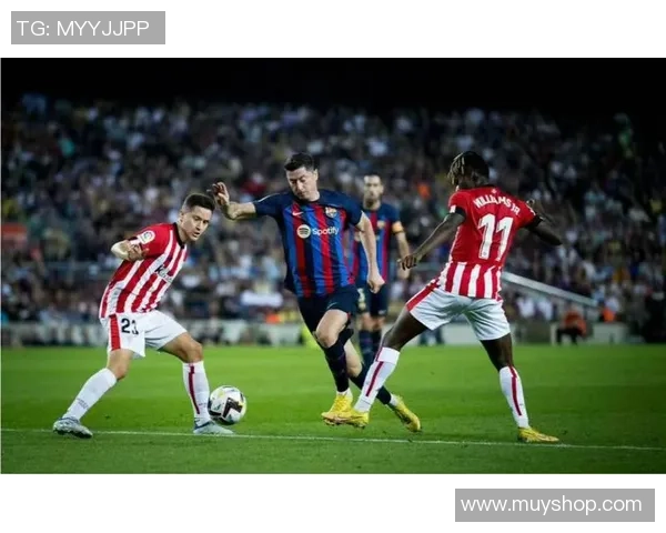 国王杯精彩对决里昂与拜仁战成平局帽子戏法瞬间点燃全场激情