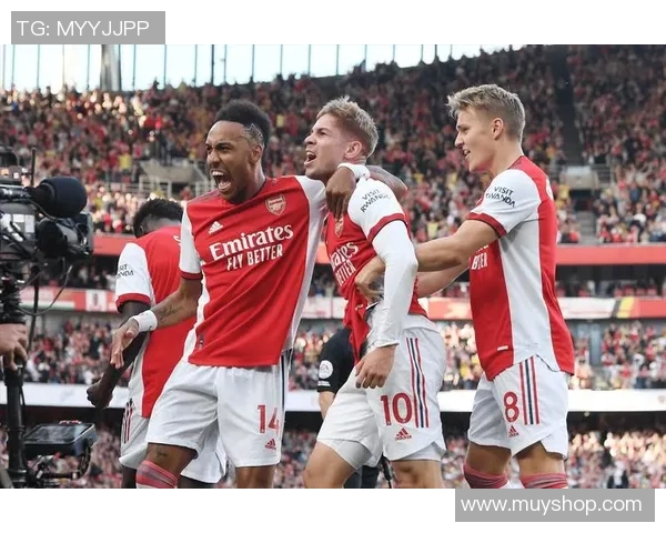 足总杯精彩对决阿森纳与本菲卡战成平局引发全场热议