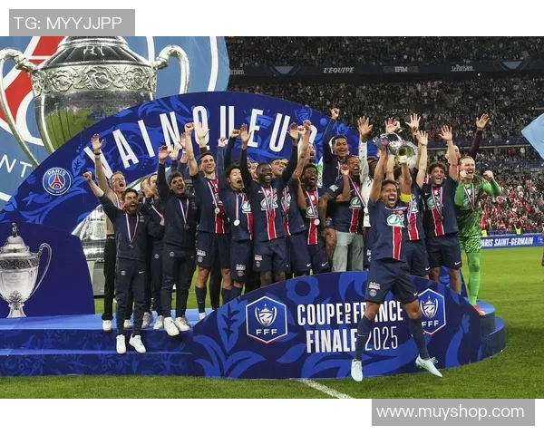 英超激战:巴黎圣日耳曼与切尔西战成平局全场沸腾瞬间回顾 英超激战:巴黎圣日耳曼与切尔西战成平局全场沸腾瞬间回顾